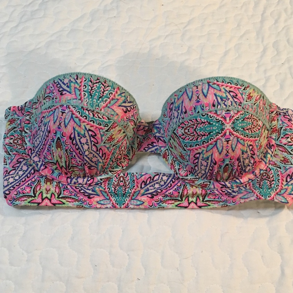 Shade and shore 34B cut out bikini top